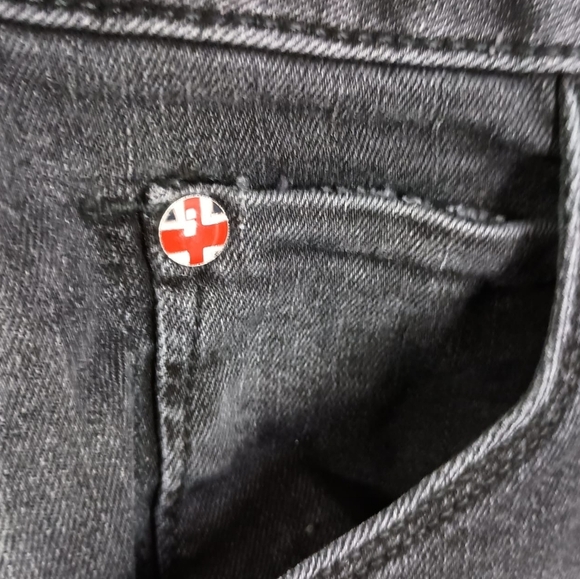 Hudson Collin Mid-Rise Cropped Bootcut Jeans in Black Wash Size 26 - Picture 8 of 10